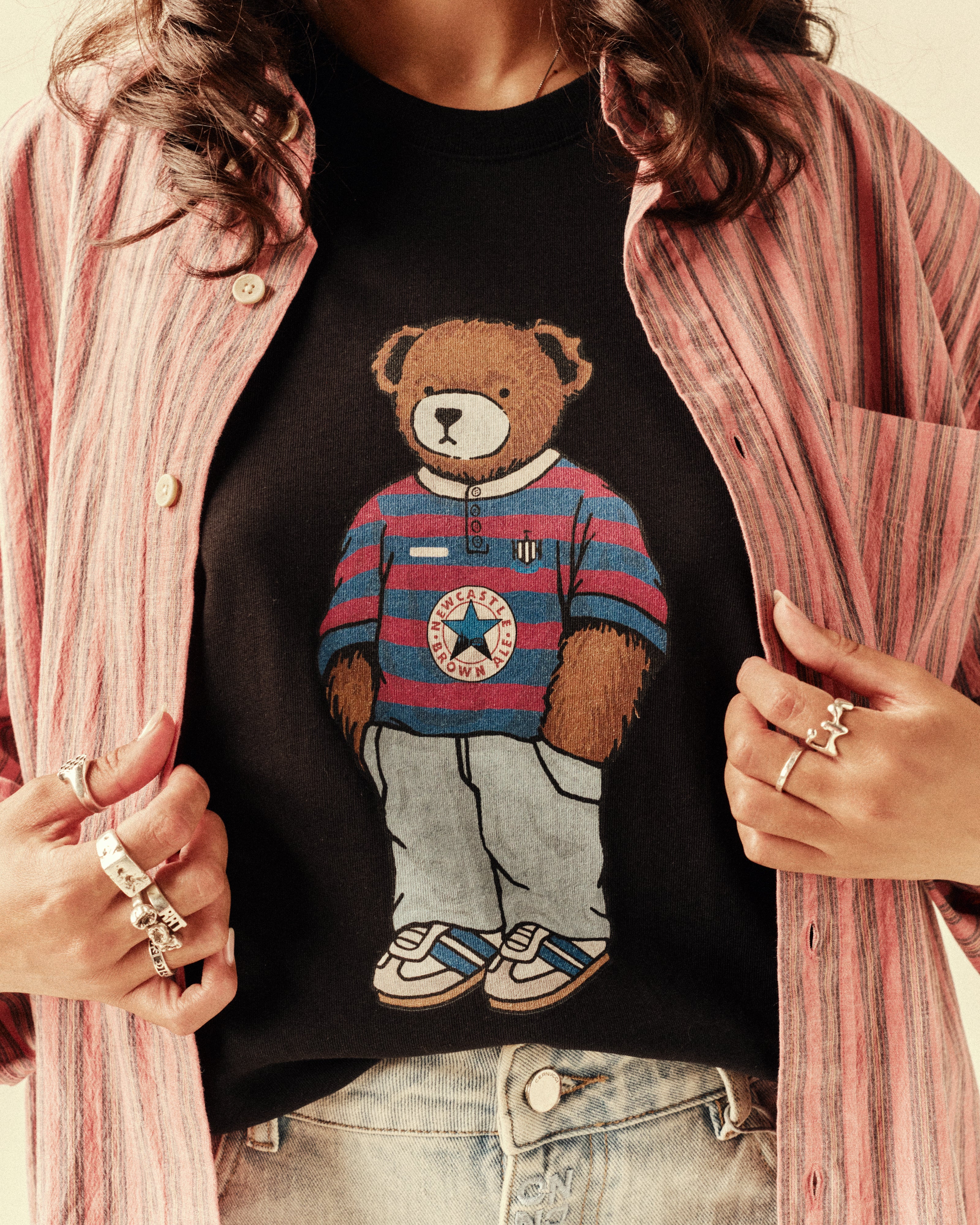 ART OF Toon Away Pickles Tee | NUFC Black Graphic Football T-shirt